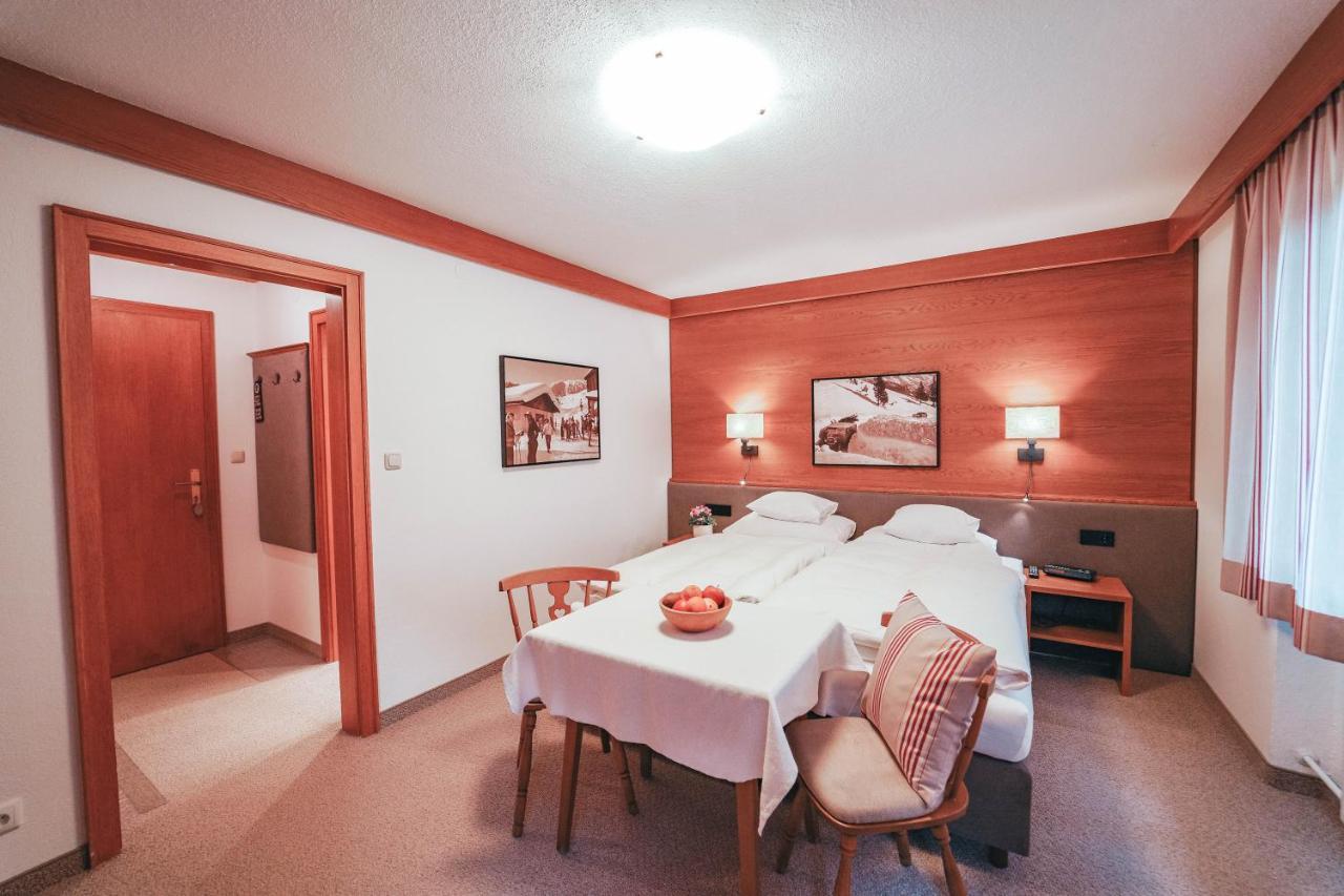 Hotel Garni Almjur Sankt Anton am Arlberg Exterior foto