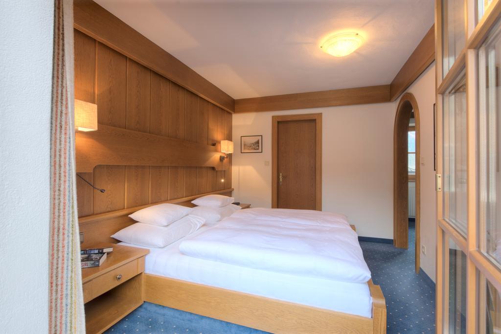 Hotel Garni Almjur Sankt Anton am Arlberg Exterior foto