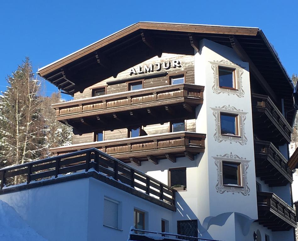 Hotel Garni Almjur Sankt Anton am Arlberg Exterior foto